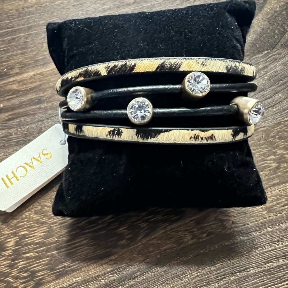 Saachi Faux Fur & Rhinestone Bracelet 6.5” B28